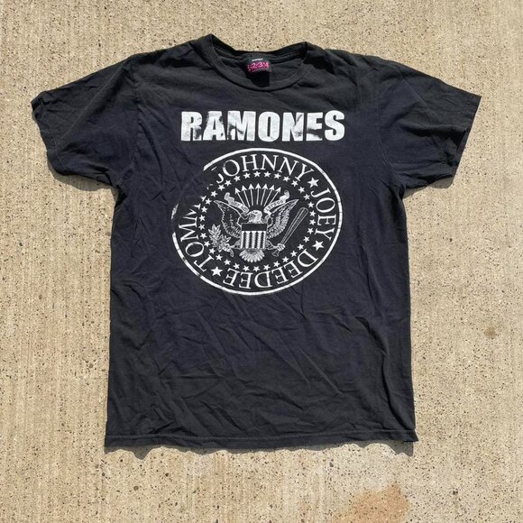 Men's Black and Grey T-shirt - Picture 1 of 2